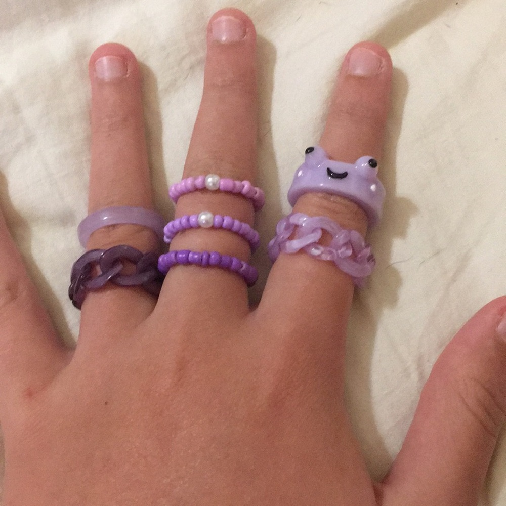 all purple set of plastic rings